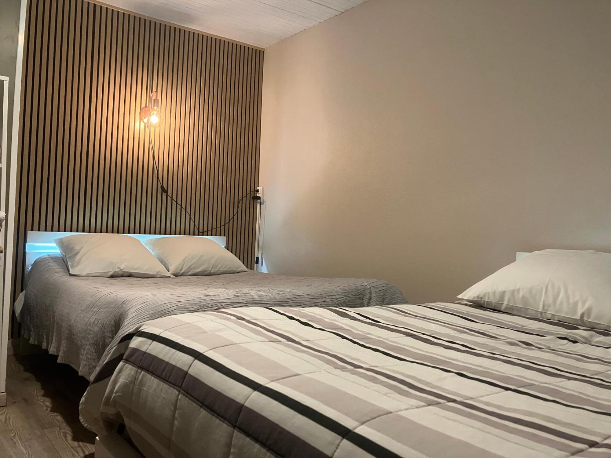 Hotel Du Nord Chambres Familiales Fontaines  エクステリア 写真