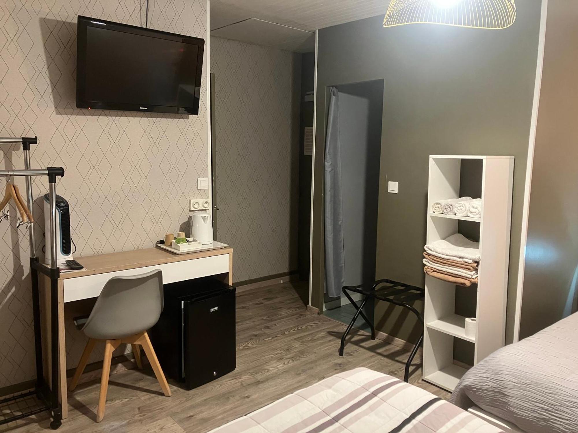 Hotel Du Nord Chambres Familiales Fontaines  エクステリア 写真