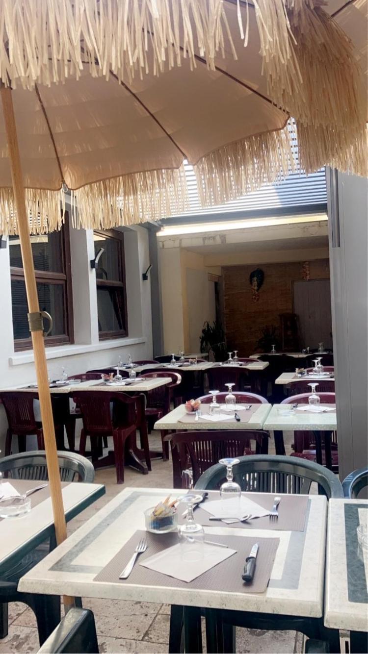 Hotel Du Nord Chambres Familiales Fontaines  エクステリア 写真