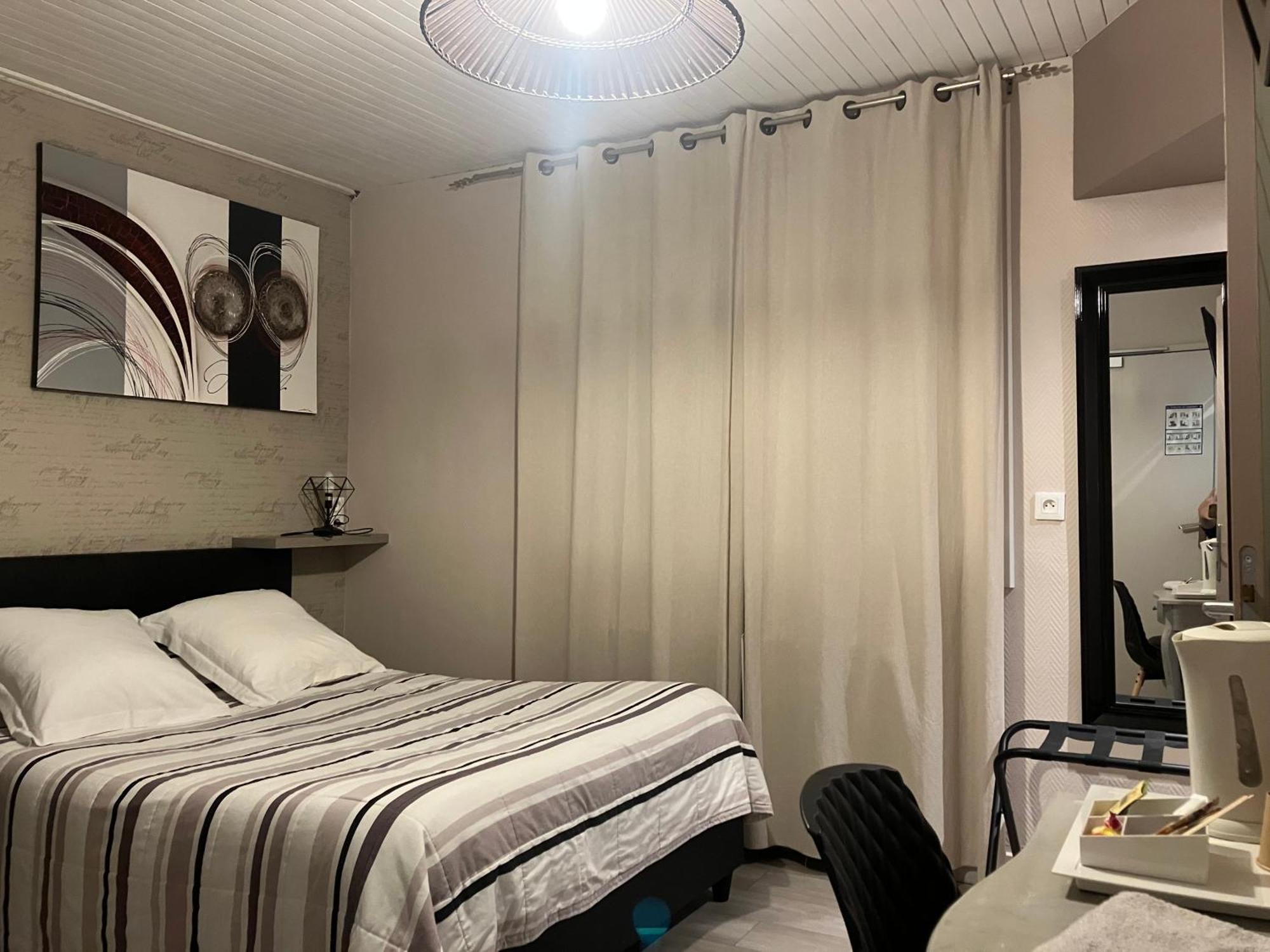 Hotel Du Nord Chambres Familiales Fontaines  エクステリア 写真