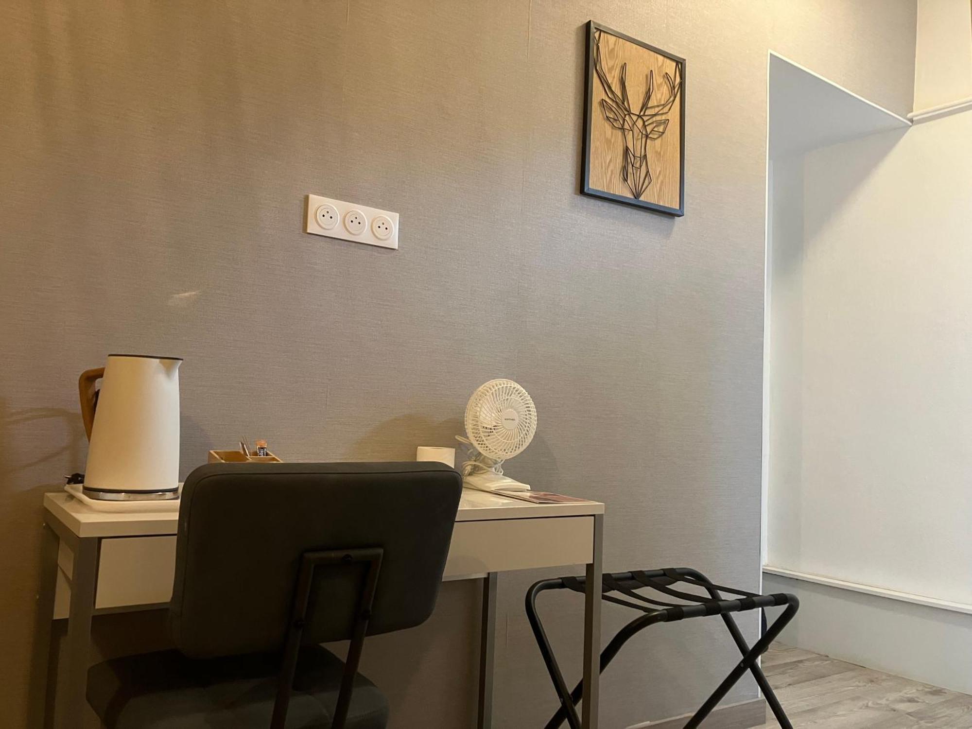 Hotel Du Nord Chambres Familiales Fontaines  エクステリア 写真
