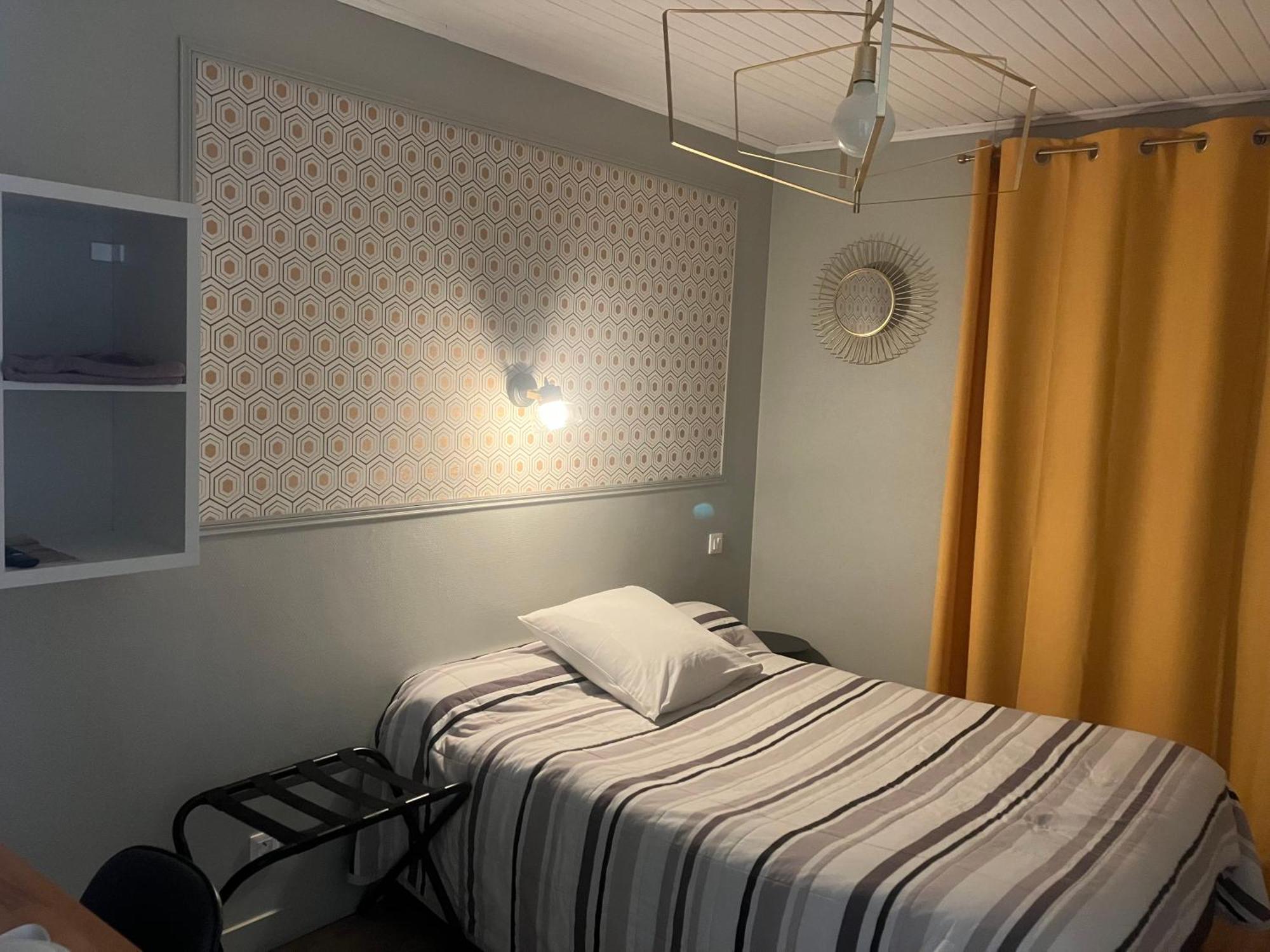 Hotel Du Nord Chambres Familiales Fontaines  エクステリア 写真